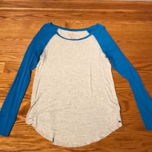 American Eagle baseball tee
